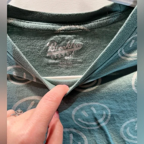 FIVE girls short sleeve shirts UA, Art class, old navy - Picture 16 of 16